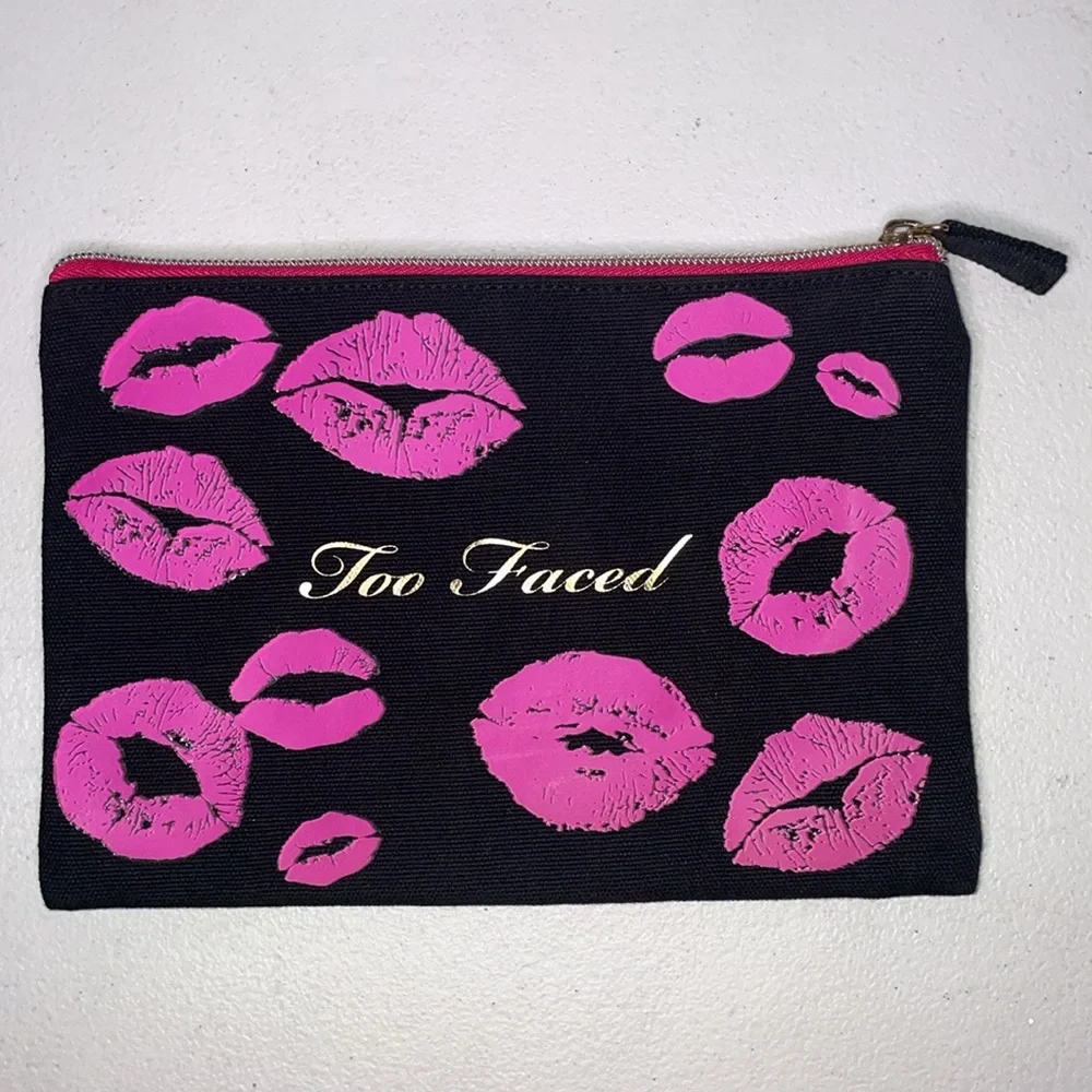 Too Faced Makeup Bag 💋 Too Faced Made Me Do It Cosmetic Makeup Bag 👛💄 🆕